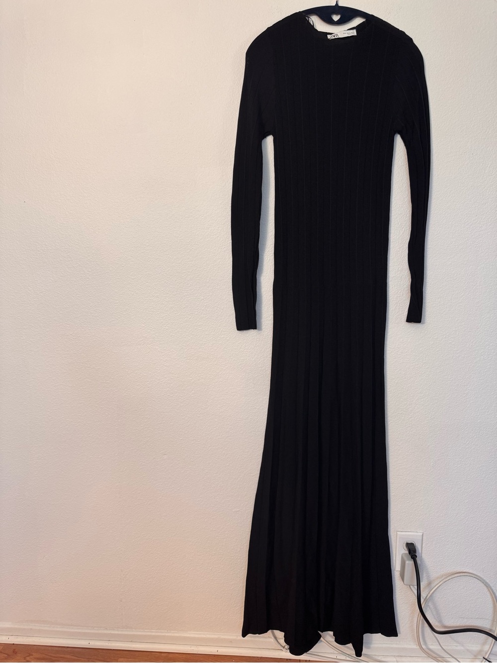 Zara Black Ribbed Long-Sleeve Maxi Dress